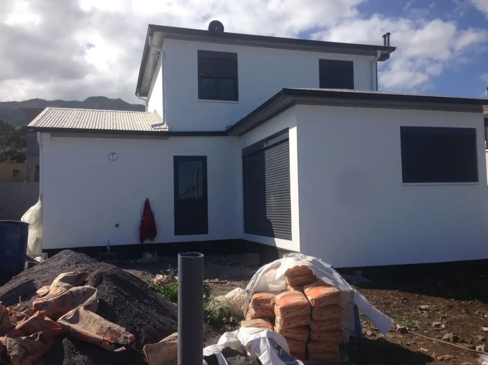 Construction maison contemporaine à Saint-Louis