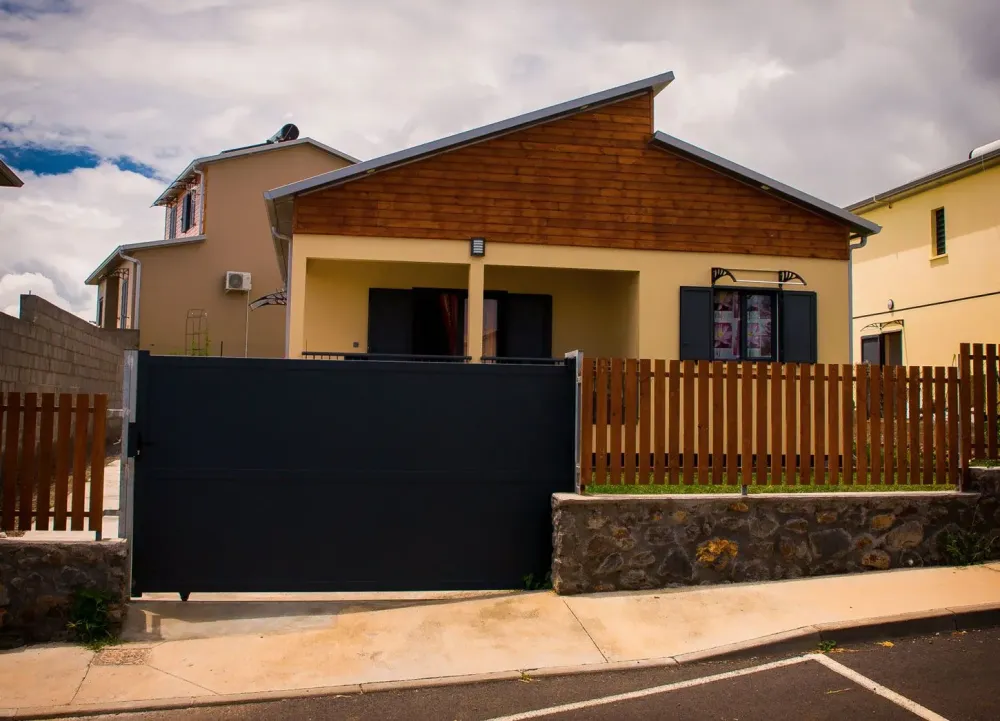 Construction maison authentique à Saint-Louis